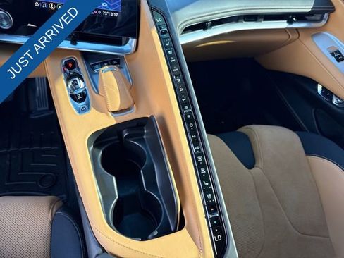 Used 2023 Chevrolet Corvette Stingray Premium Conv w/ Z51 Performance Package image 19