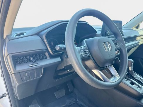 Used 2024 Honda CR-V LX image 17