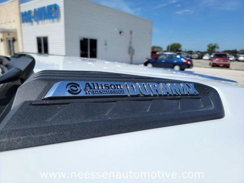 Used 2025 Chevrolet Silverado 2500 LT AWD/4WD image 10