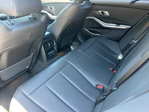 Used 2019 BMW 330i Sedan w/ M Sport Package RWD image 22