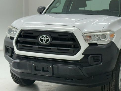Used 2017 Toyota Tacoma 2WD Access Cab image 35