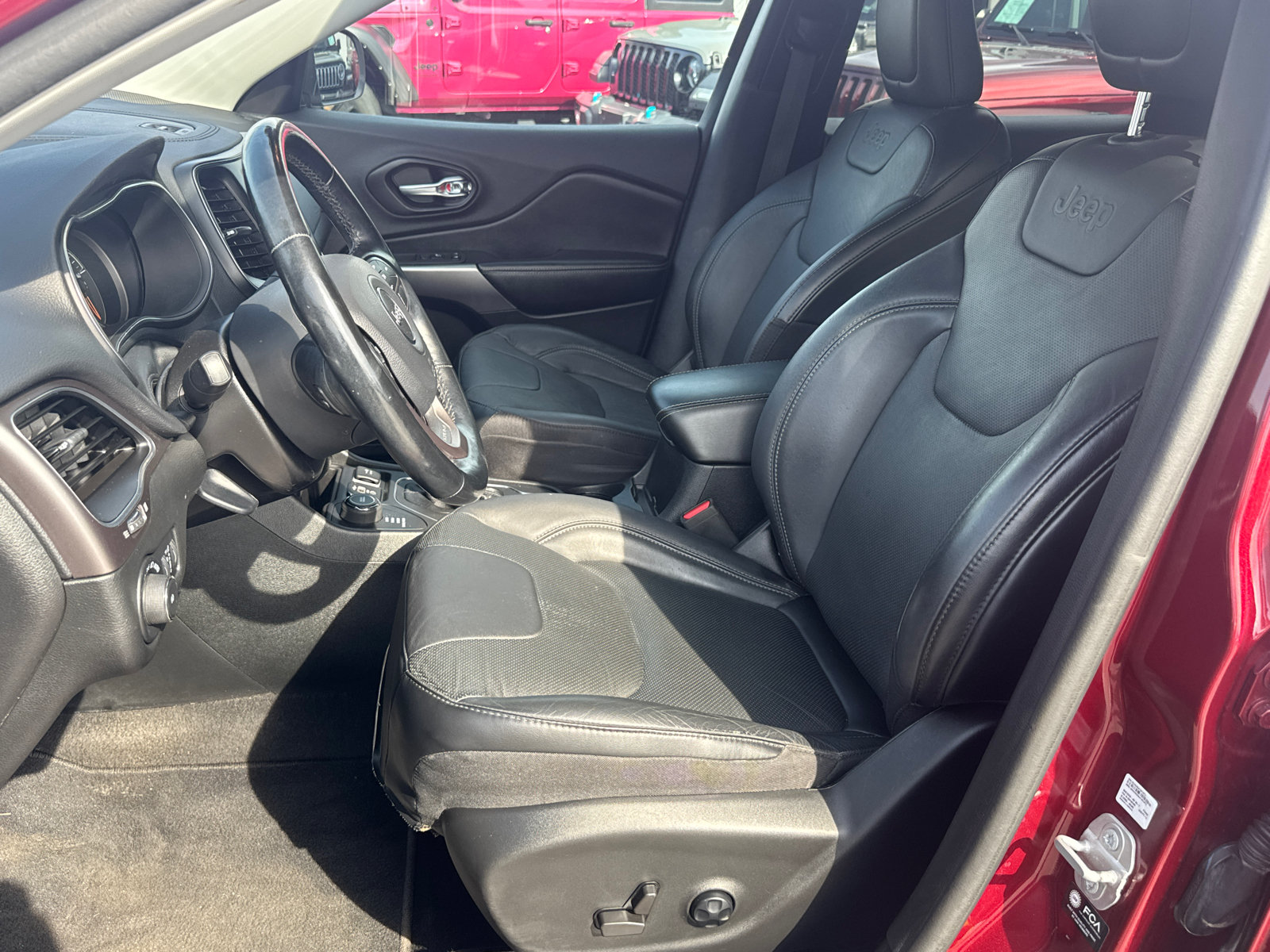 Used 2021 Jeep Cherokee Latitude Lux AWD/4WD image 9