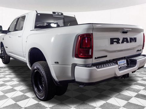 New 2026 RAM 3500 Laramie AWD/4WD image 19
