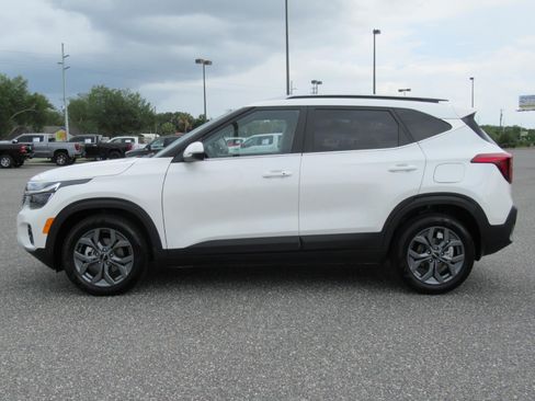 Used 2024 Kia Seltos S FWD image 4