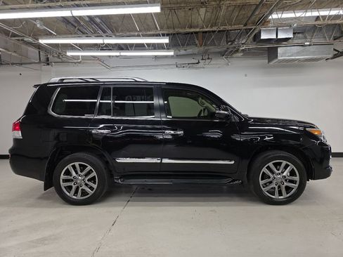 Used 2015 Lexus LX 570 4WD image 4