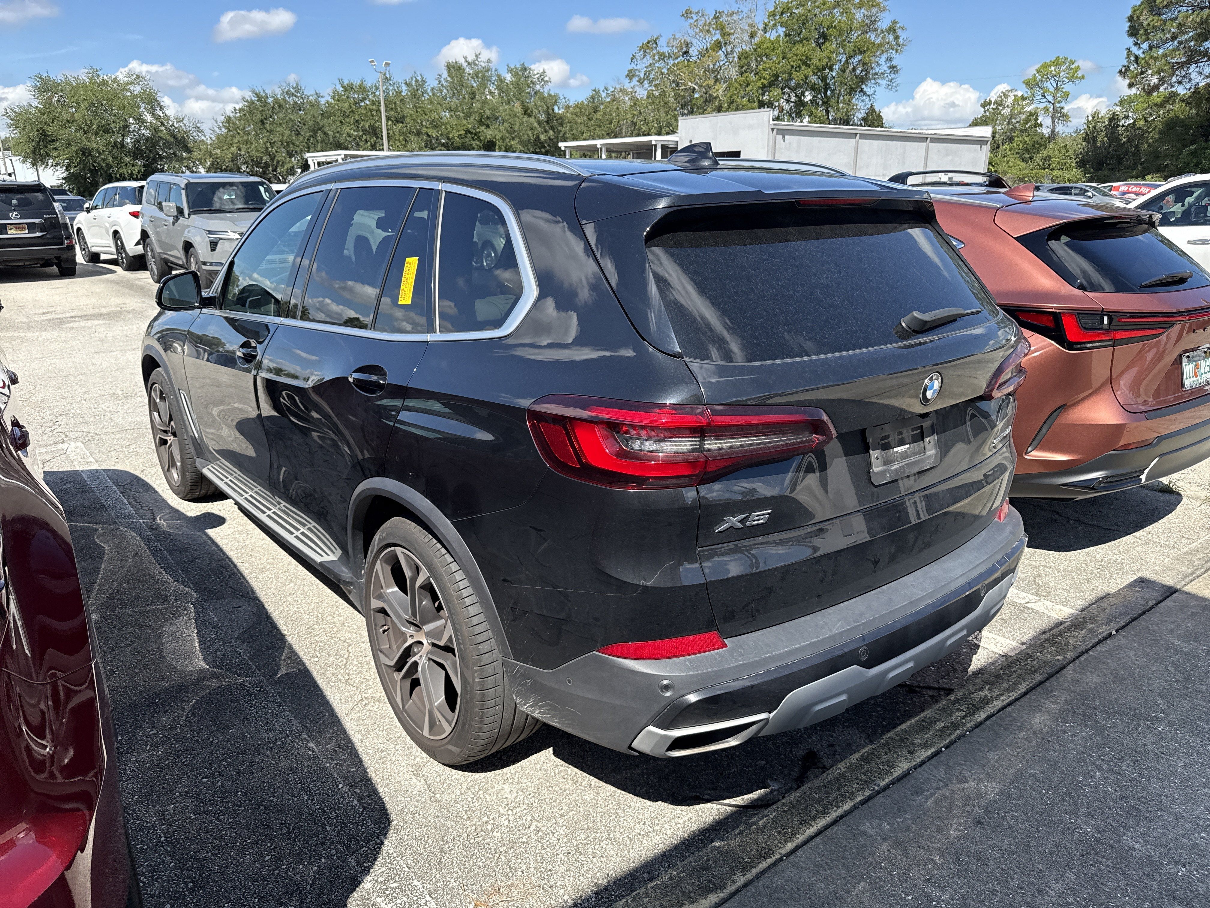 Used 2022 BMW X5 sDrive40i w/ Premium Package RWD image 3