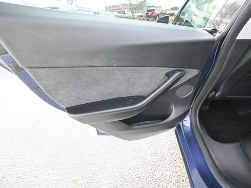 Used 2022 Tesla Model Y Performance image 24