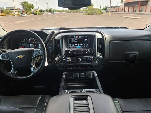Used 2018 Chevrolet Silverado 1500 LTZ Z71 w/ LTZ Plus Package AWD/4WD image 30