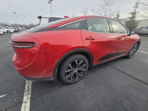 Used 2023 Toyota Crown XLE image 8