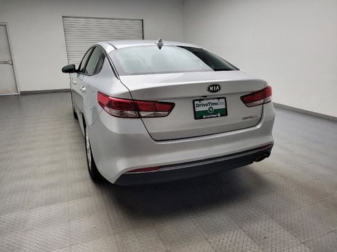 Used 2017 Kia Optima LX FWD image 6