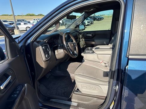 Used 2020 Chevrolet Silverado 1500 LT w/ Texas Edition AWD/4WD image 19