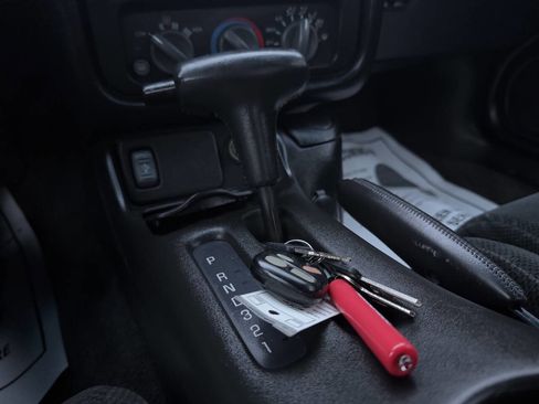 Used 2000 Pontiac Firebird Convertible image 15