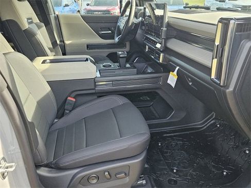 New 2026 GMC Hummer EV SUV image 15
