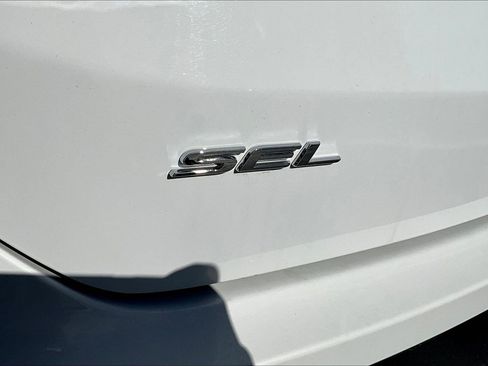 Used 2024 Ford Edge SEL image 24