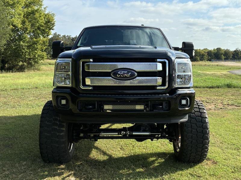 Used 2016 Ford F250 Lariat w/ Lariat Ultimate Package AWD/4WD image 2