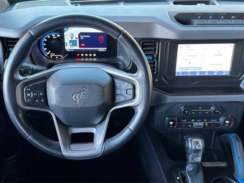 Used 2021 Ford Bronco Black Diamond w/ Sasquatch Package image 14