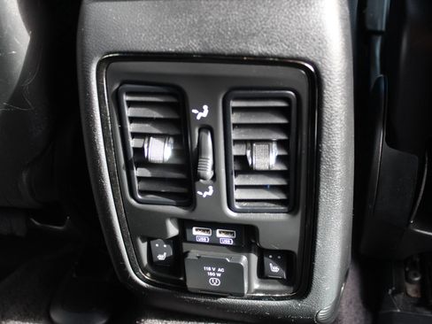 Used 2018 Dodge Durango GT w/ Premium Group AWD/4WD image 23