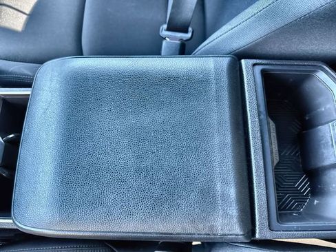 Used 2025 Toyota Tacoma SR5 image 29