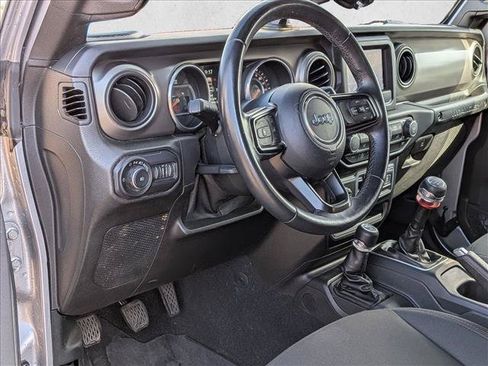 Used 2018 Jeep Wrangler Unlimited Sport S AWD/4WD image 9