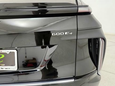 Used 2024 Cadillac Lyriq Tech AWD/4WD image 28