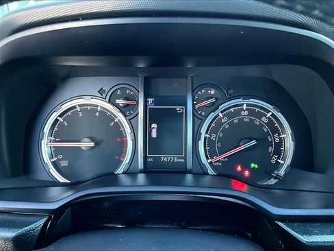 Used 2021 Toyota 4Runner Limited image 26