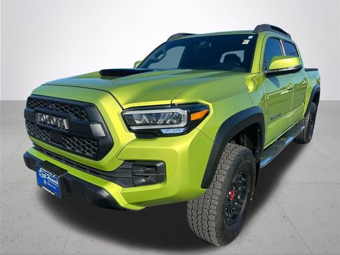 Used 2022 Toyota Tacoma TRD Pro AWD/4WD image 2