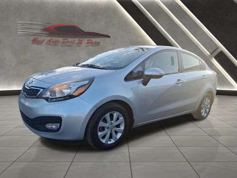 Used 2013 Kia Rio EX w/ Convenience Pkg image 3