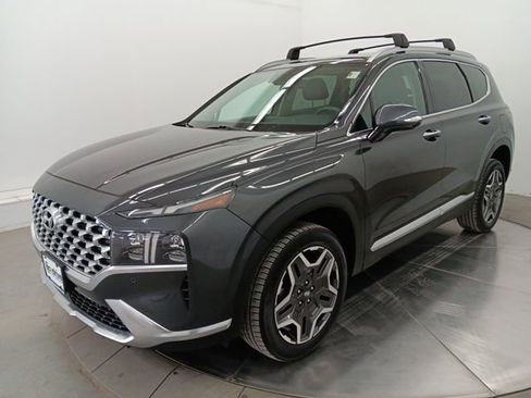 Used 2023 Hyundai Santa Fe Limited image 3
