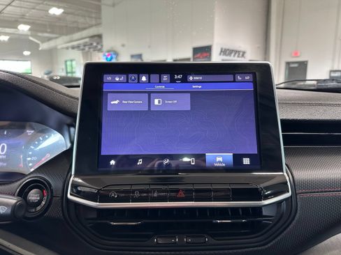 Used 2022 Jeep Compass Trailhawk w/ Sun and Sound Group AWD/4WD image 28