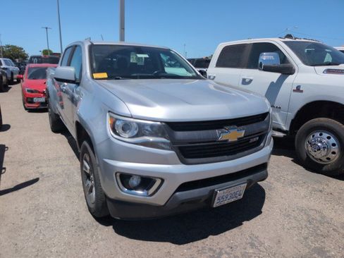 Used 2018 Chevrolet Colorado Z71 RWD image 2