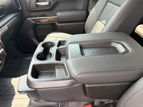 Used 2022 Chevrolet Silverado 3500 LT w/ Convenience Package AWD/4WD image 40