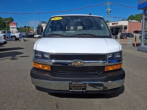 Used 2024 Chevrolet Express 2500 w/ Driver Convenience Package RWD image 2
