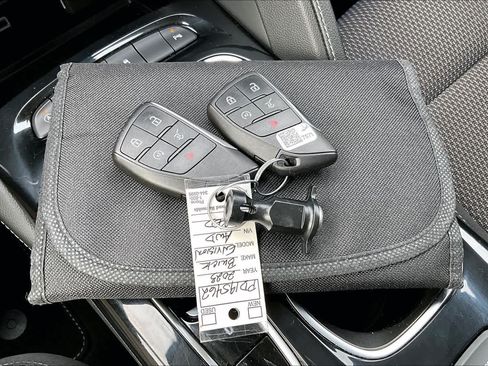 Used 2023 Buick Envision Preferred AWD/4WD image 13