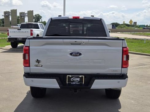 Used 2022 Ford F150 XLT w/ Equipment Group 302A High AWD/4WD image 5
