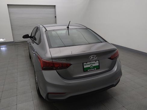 Used 2021 Hyundai Accent SE FWD image 6