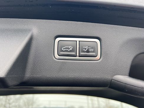 Certified 2024 Kia Sorento SX image 15