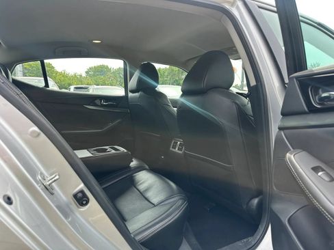 Used 2021 Nissan Maxima 3.5 SV w/ Floor Mat Group FWD image 15