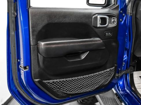 Used 2019 Jeep Wrangler Unlimited Rubicon AWD/4WD image 40