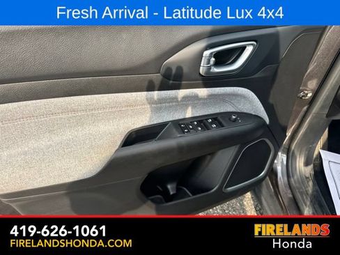 Used 2023 Jeep Compass Latitude AWD/4WD image 14