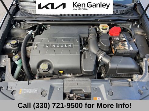 Used 2014 Lincoln MKS AWD w/ Equipment Group 101A image 57