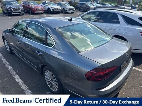 Used 2017 Volkswagen Passat 1.8T SE w/ SE Lighting Package image 7