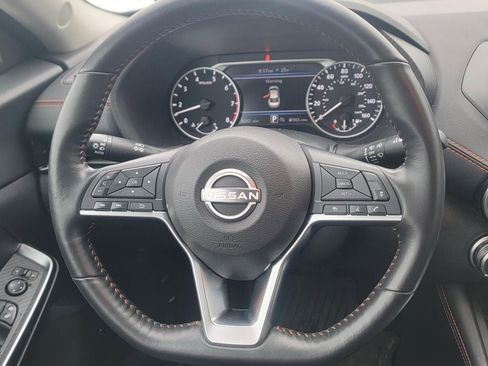 Used 2024 Nissan Sentra SR w/ SR Premium Package FWD image 18