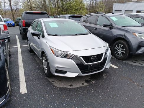 Used 2021 Nissan Versa S image 1