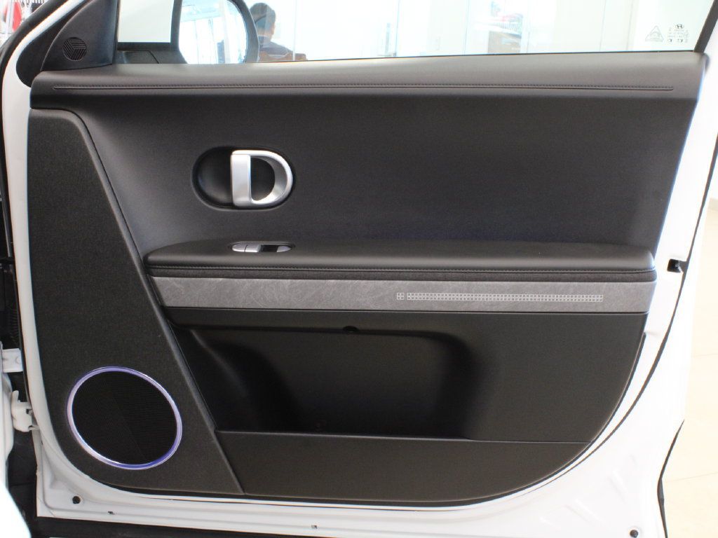 Used 2023 Hyundai Ioniq 5 SEL RWD image 17