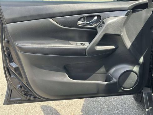 Used 2016 Nissan Rogue SL w/ SL Premium Package AWD/4WD image 13