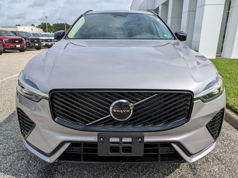 New 2026 Volvo XC60 B5 Core w/ Climate Package image 9