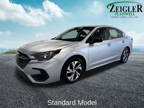 Used 2025 Subaru Legacy AWD/4WD image 2