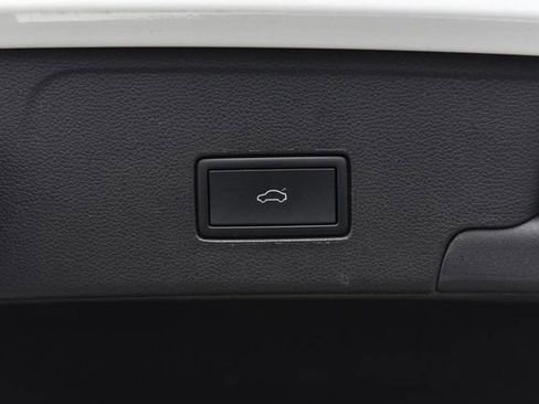 Certified 2023 Volkswagen Atlas Cross Sport SE w/ Black Wheel Package image 25