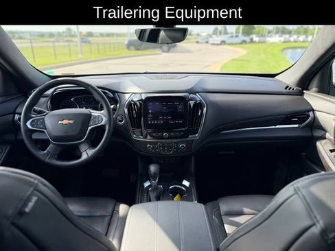 Used 2023 Chevrolet Traverse LT w/ LT Premium Package AWD/4WD image 7