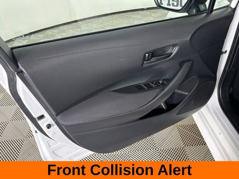Used 2023 Toyota Corolla LE image 8